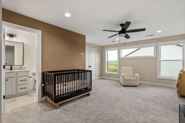 6524 Meghan Avenue, Bettendorf, IA 52722