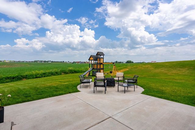 6524 Meghan Avenue, Bettendorf, IA 52722