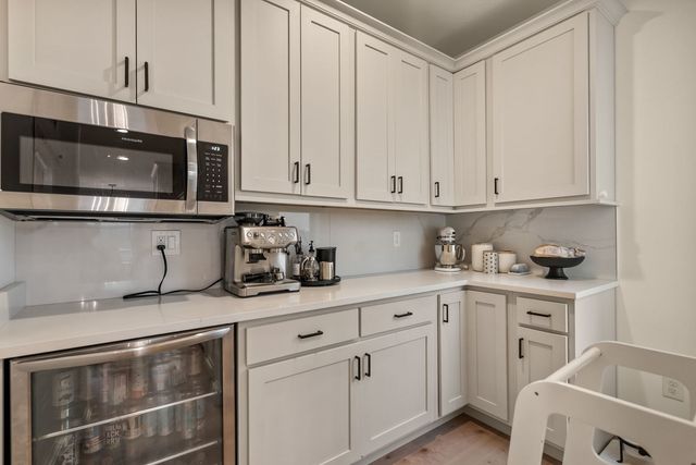 6524 Meghan Avenue, Bettendorf, IA 52722