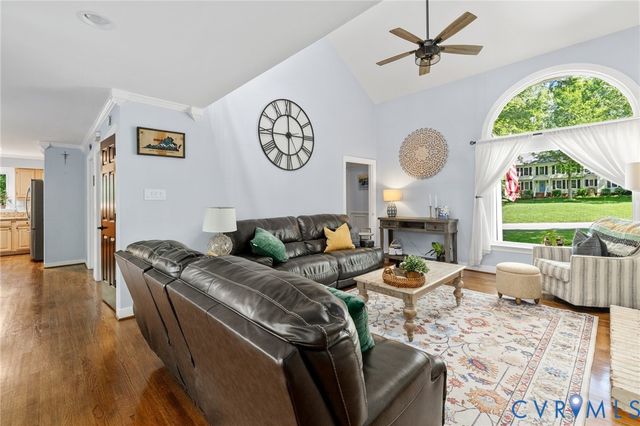 906 Ashbrook Landing Rd, Midlothian, VA 23114