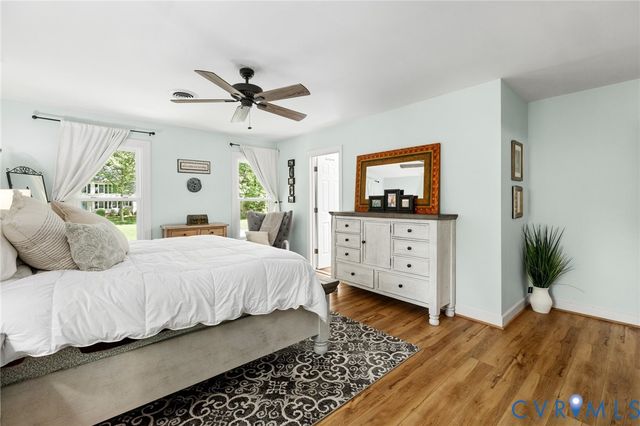 906 Ashbrook Landing Rd, Midlothian, VA 23114