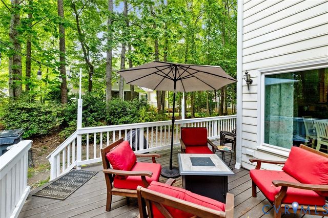 906 Ashbrook Landing Rd, Midlothian, VA 23114