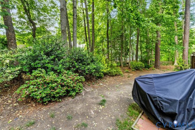 906 Ashbrook Landing Rd, Midlothian, VA 23114