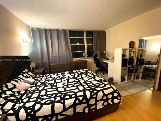 18051 Biscayne Blvd 1102, Aventura, FL 33160