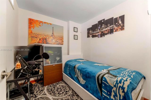 18051 Biscayne Blvd 1102, Aventura, FL 33160