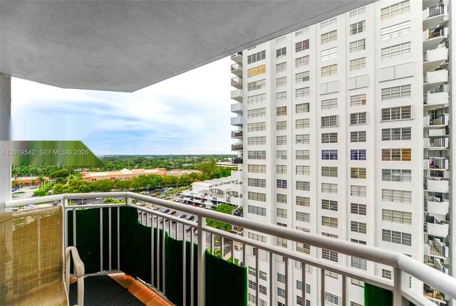 18051 Biscayne Blvd 1102, Aventura, FL 33160