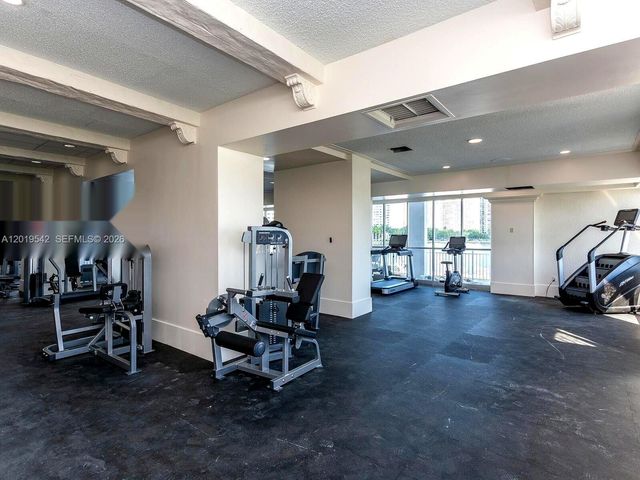 18051 Biscayne Blvd 1102, Aventura, FL 33160