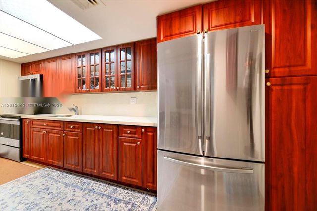 18051 Biscayne Blvd 1102, Aventura, FL 33160