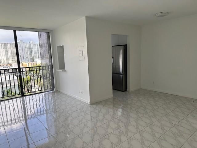17021 N Bay Rd 904, Sunny Isles Beach, FL 33160