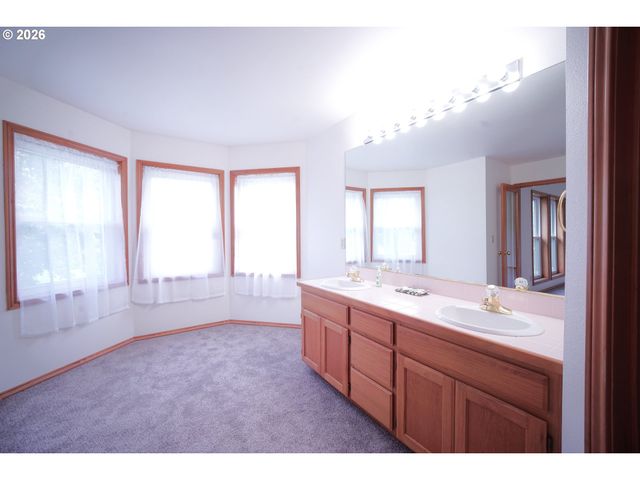 14629 Se 130TH Dr, Clackamas, OR 97015