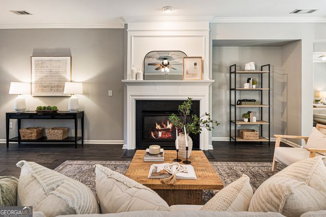 5960 Chimney Rock Drive, Hoschton, GA 30548