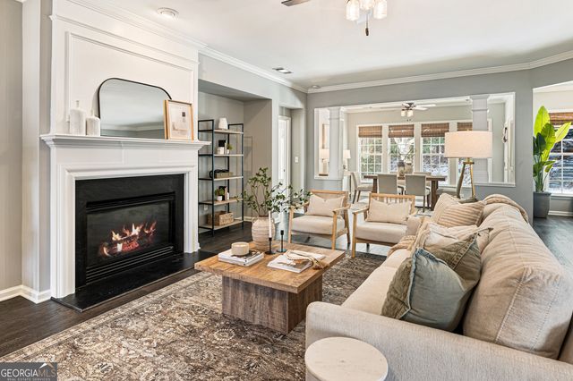 5960 Chimney Rock Drive, Hoschton, GA 30548