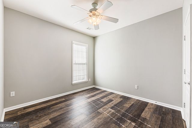 5960 Chimney Rock Drive, Hoschton, GA 30548