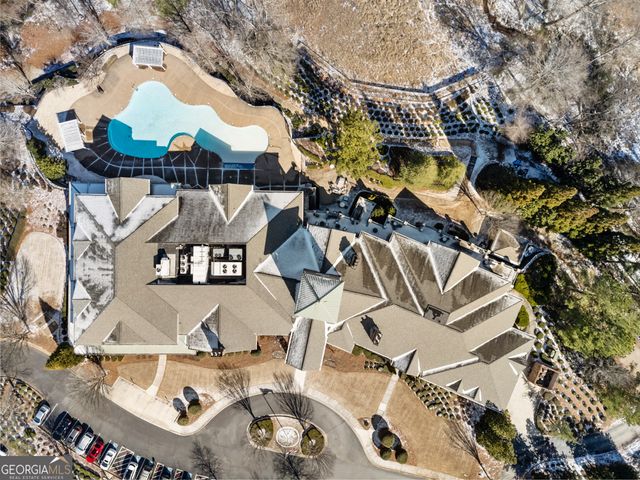 5960 Chimney Rock Drive, Hoschton, GA 30548