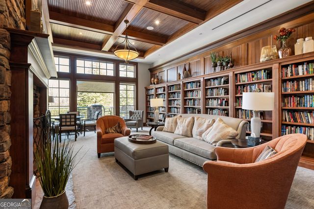 5960 Chimney Rock Drive, Hoschton, GA 30548