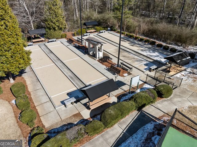 5960 Chimney Rock Drive, Hoschton, GA 30548