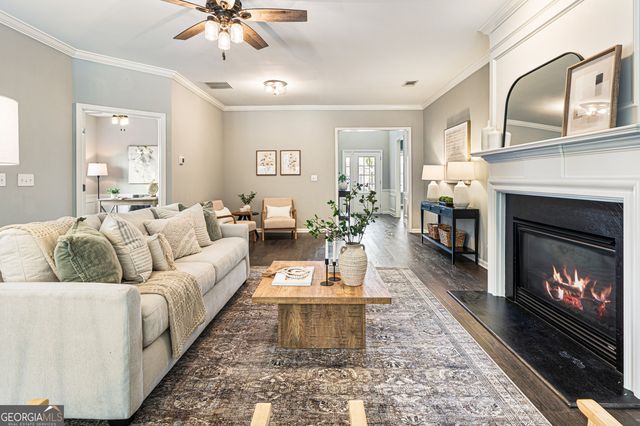 5960 Chimney Rock Drive, Hoschton, GA 30548