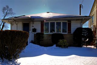 10 Taft Avenue, Hempstead, NY 11550