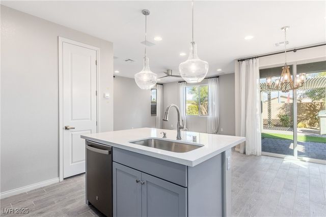 10016 Silver Comet Court, Las Vegas, NV 89178