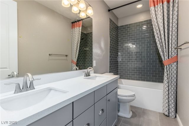 10016 Silver Comet Court, Las Vegas, NV 89178