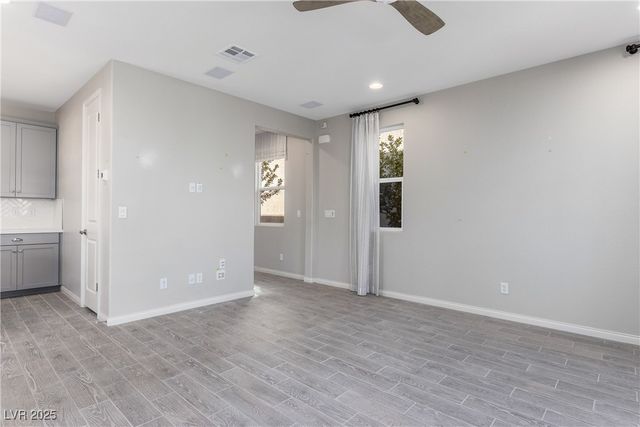 10016 Silver Comet Court, Las Vegas, NV 89178