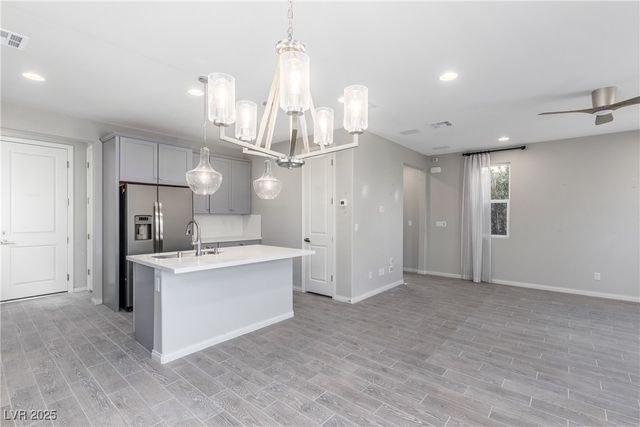 10016 Silver Comet Court, Las Vegas, NV 89178