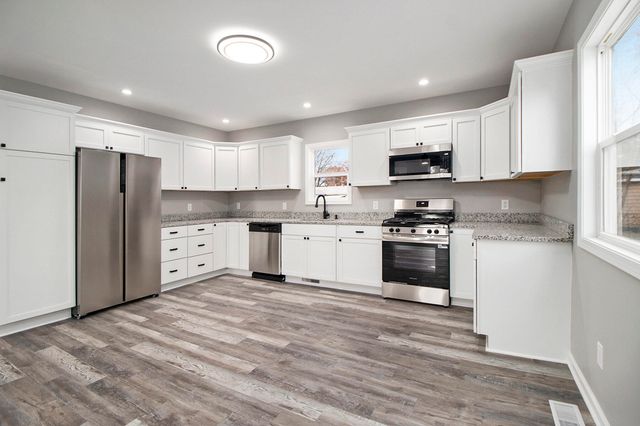 4124 Liverpool Road, Lake Station, IN 46405