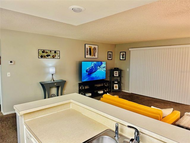 13610 S VILLAGE DRIVE 4111, Tampa, FL 33618