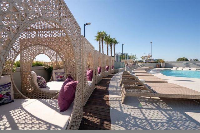 1400 W Peachtree NW Street Studio, Atlanta, GA 30309