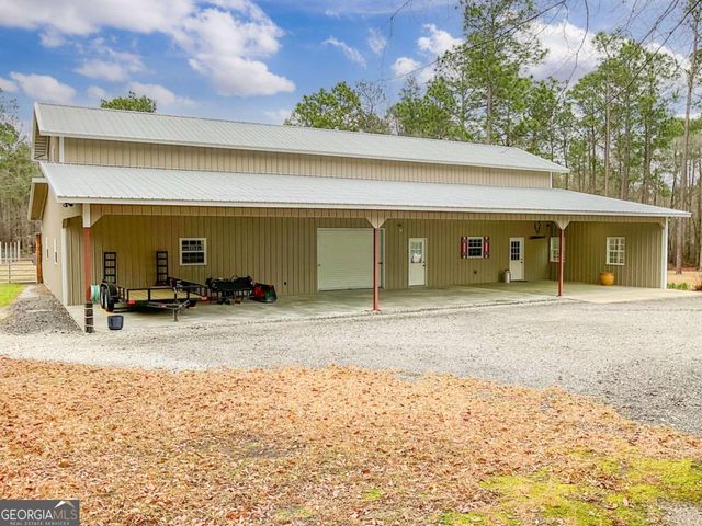 251 192 Highway N, Twin City, GA 30471