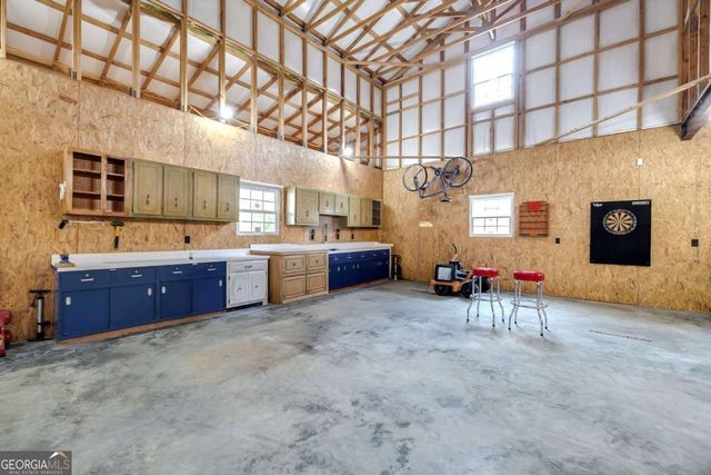 251 192 Highway N, Twin City, GA 30471