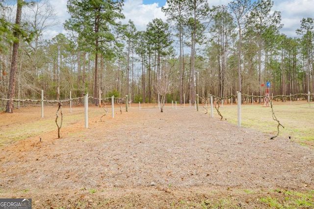 251 192 Highway N, Twin City, GA 30471