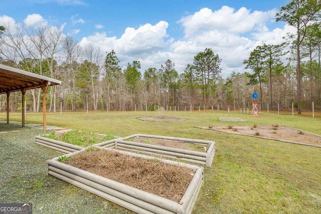 251 192 Highway N, Twin City, GA 30471