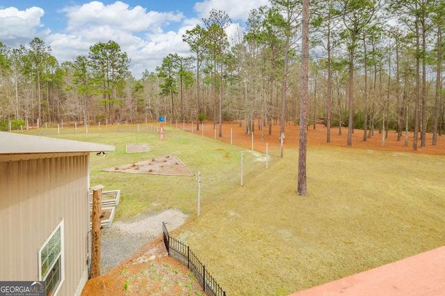 251 192 Highway N, Twin City, GA 30471