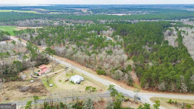 251 192 Highway N, Twin City, GA 30471