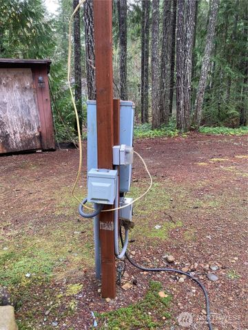 10 N Tyee Place, Hoodsport, WA 98548