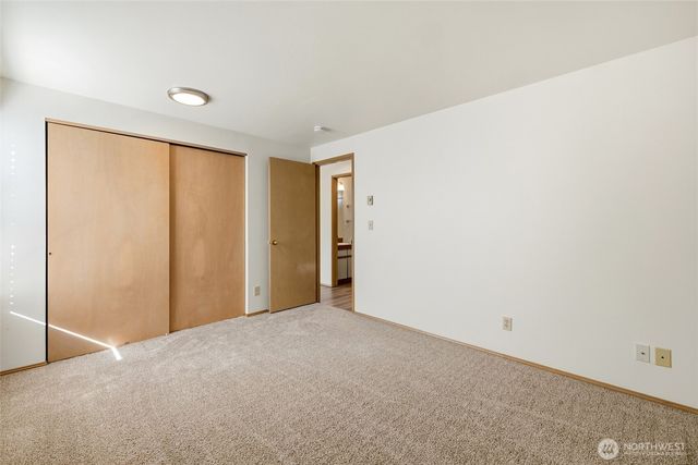5911 SW Admiral Way, Seattle, WA 98116