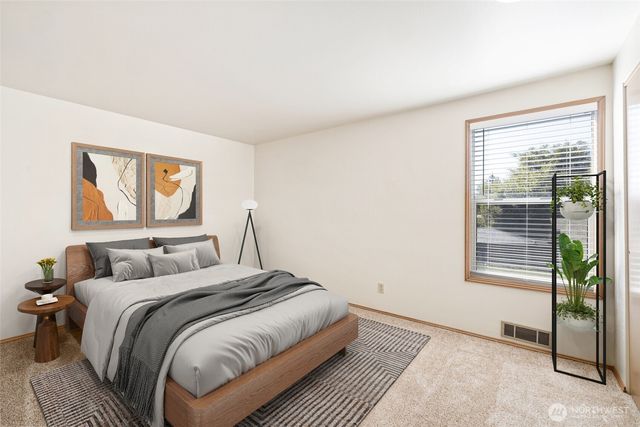5911 SW Admiral Way, Seattle, WA 98116