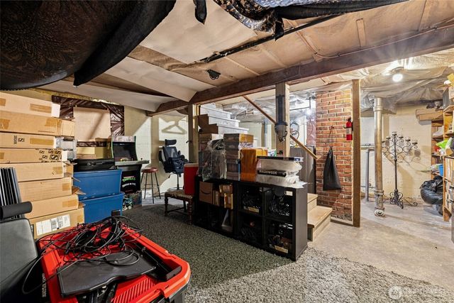 5911 SW Admiral Way, Seattle, WA 98116