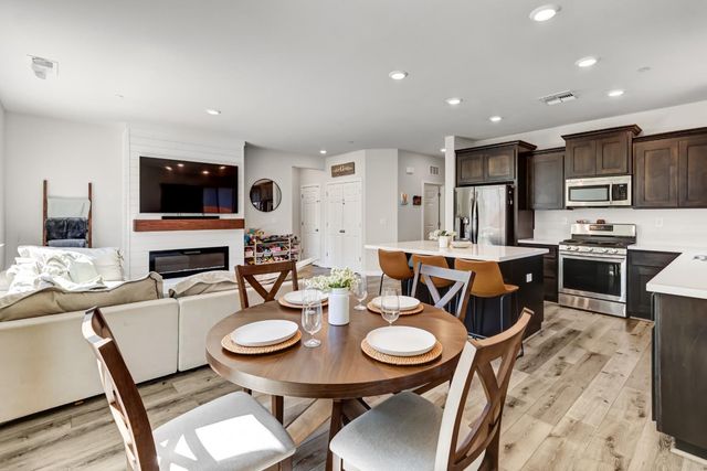 2032 Metalmark St, Roseville, CA 95747