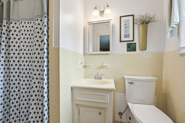 22 Williston Dr, Longmeadow, MA 01106