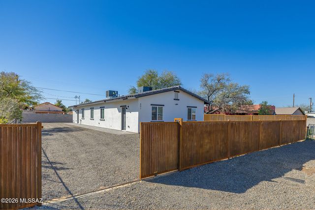 3044 N Estrella Avenue, Tucson, AZ 85705
