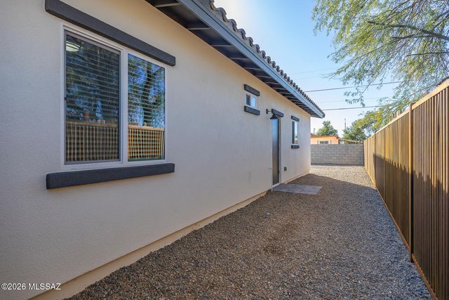 3044 N Estrella Avenue, Tucson, AZ 85705