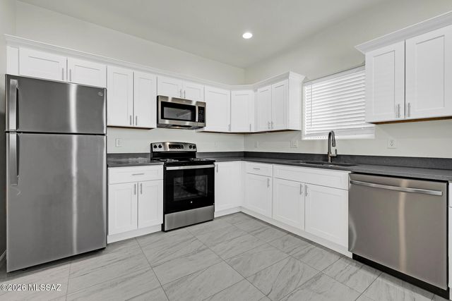 3044 N Estrella Avenue, Tucson, AZ 85705