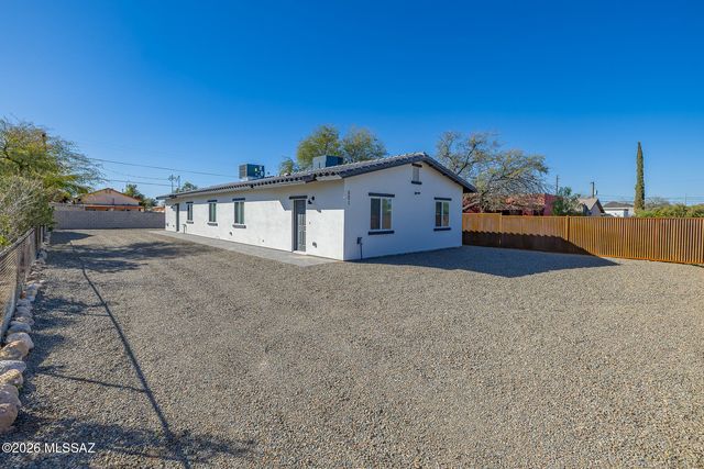 3044 N Estrella Avenue, Tucson, AZ 85705