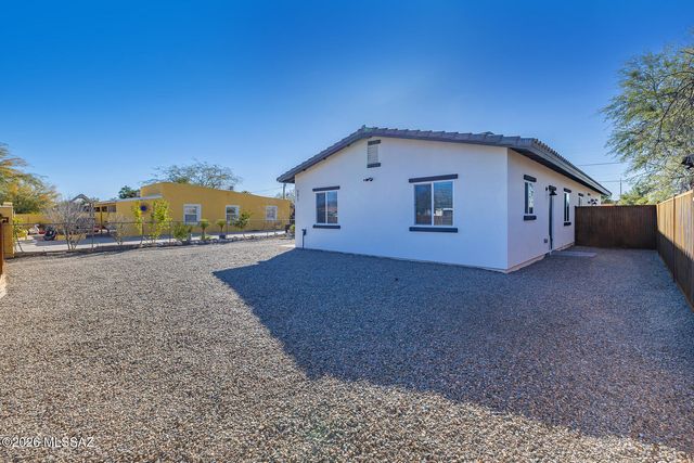 3044 N Estrella Avenue, Tucson, AZ 85705