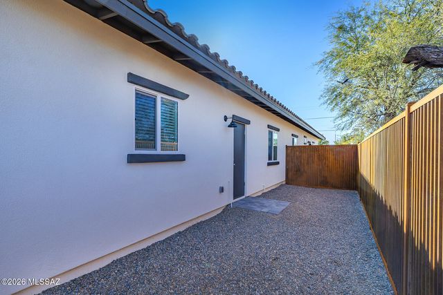 3044 N Estrella Avenue, Tucson, AZ 85705