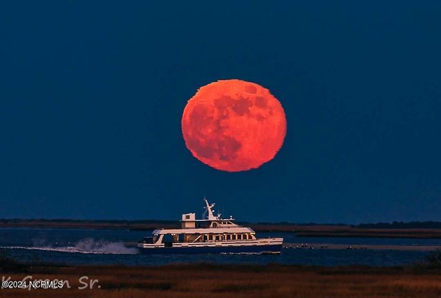 2860 Harborside Way, Southport, NC 28461