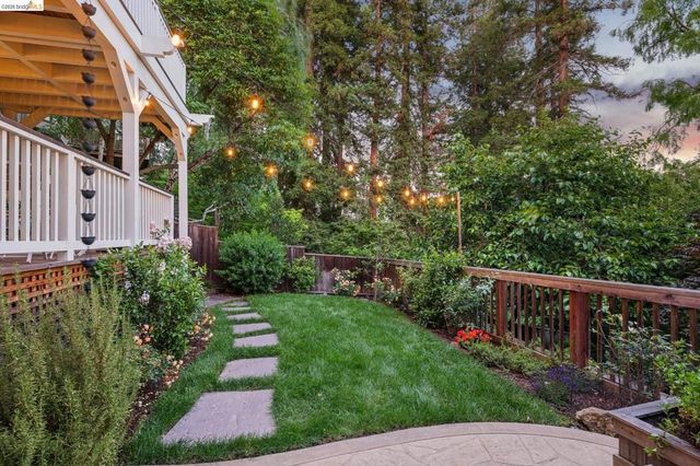 306 Wildwood Ave, Piedmont, CA 94611