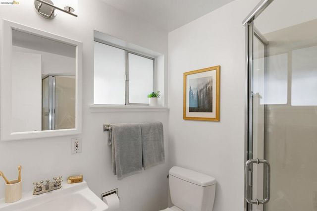 306 Wildwood Ave, Piedmont, CA 94611
